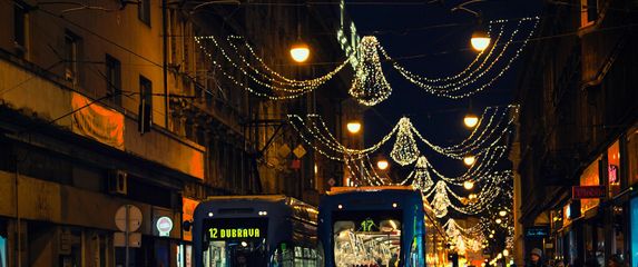 Zagreb noću