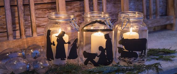 Božićne jaslice od staklenki