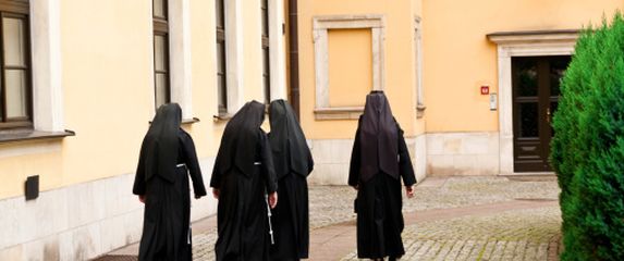 Časne sestre, ilustracija