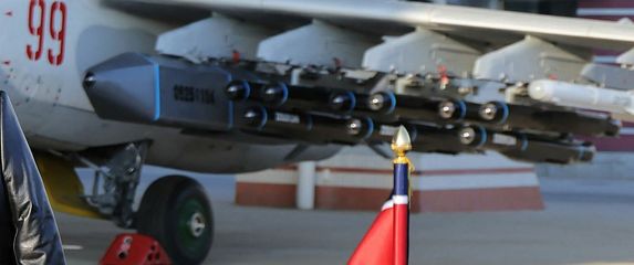 Nepoznati krstareći projektil na sjevernokorejskom Su-25 zrakoplovu
