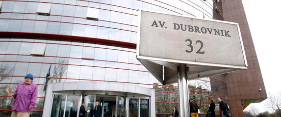 Pročelje Porezne uprave