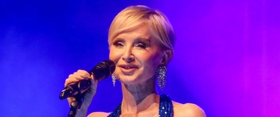 Danijela Martinović na koncertu Božić s Danijelom u Zagrebu 2025. - 3