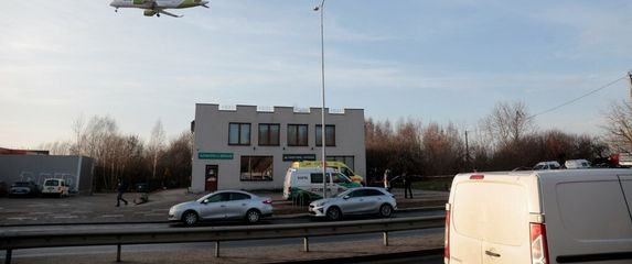 Putnički zrakoplov u blizini zračne luke u Vilniusu, Litva