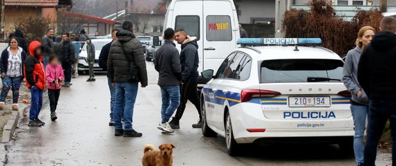 Pucnjava u naselju Sitnice