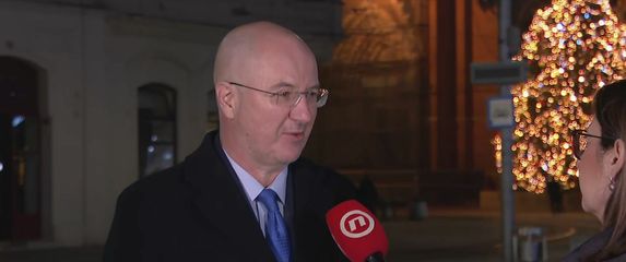 Mario Radić i Marina Bešić Đukarić, reporterka Dnevnika Nove TV