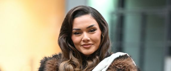 Laura Gnjatović na zagrebačkoj špici - 7