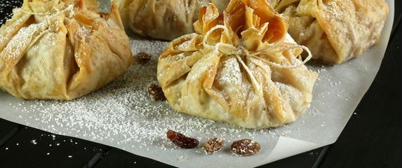 Paketić-pita od jabuka