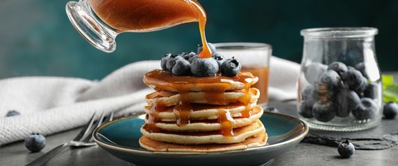 Umak nalik na karamelu može se napraviti i od datulja