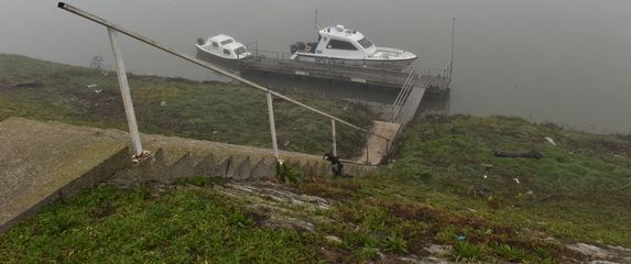Mjesto gdje su iz Save izvučeni migranti - 1