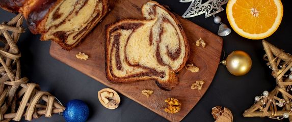 Rumunjska orahnjača cozonac