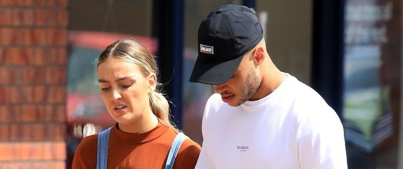 Perrie Edwards, Alex Oxlade-Chamberlain