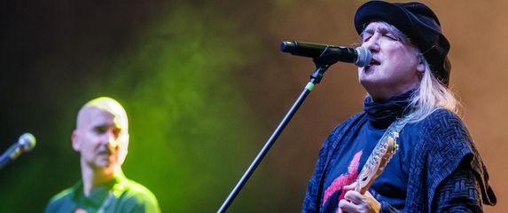 Plavi orkestar u Gripama