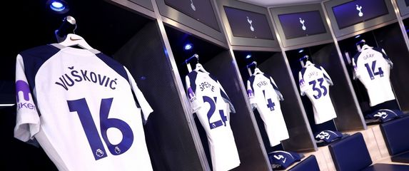 Dres Luke Vuškovića u Tottenhamu