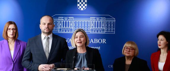 Oporbeni čelnici u Saboru