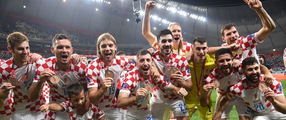 Hrvatska nogometna reprezentacija slavi broncu na SP-u Katru