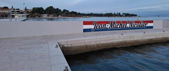 Uklonjen je dio murala u Supetru - 3