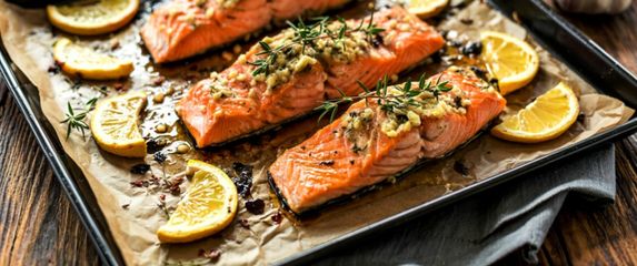 Losos s timijanom, limunom i krušnim mrvicama