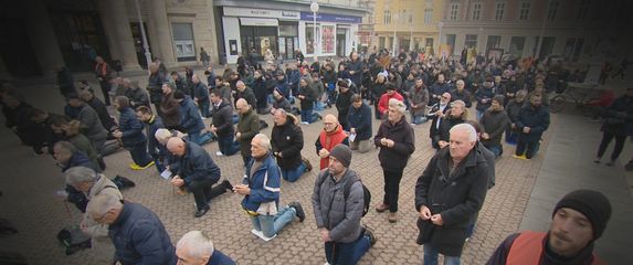 Provjereno: Molitelji