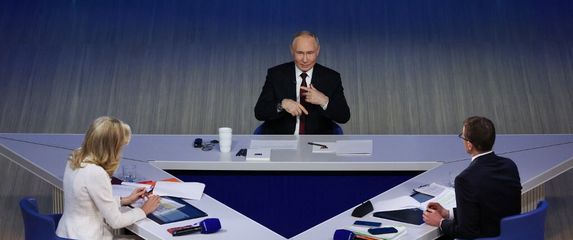Vladimir Putin na godišnjoj konferenciji - 6