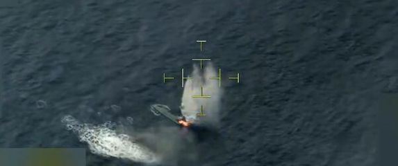 Amerika napala brod u istočnom Pacifiku