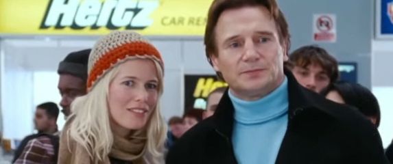 Claudia Schiffer i Liam Neeson u ''Love Actually'' - 1