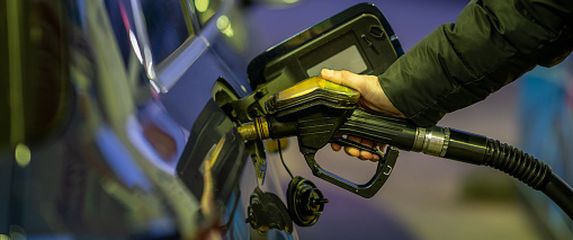 Benzinska postaja, ilustracija