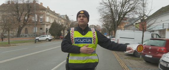 Policija