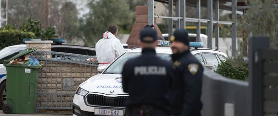 Pronađena tijela u kući u Sukošanu - 2