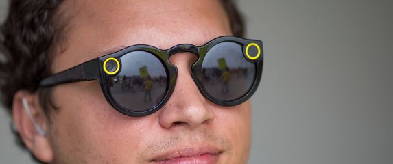 Snapchatove naočale (Foto: AFP)