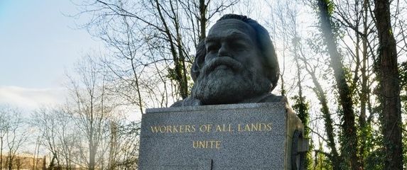 Grob Karla Marxa