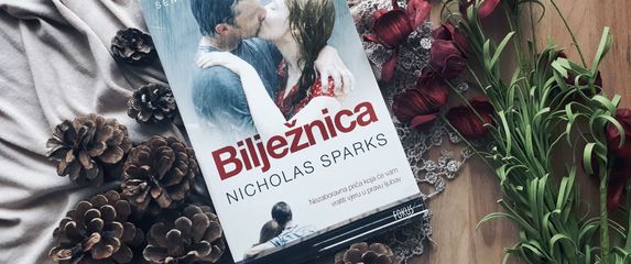 Naslovnica knjige Bilježnica