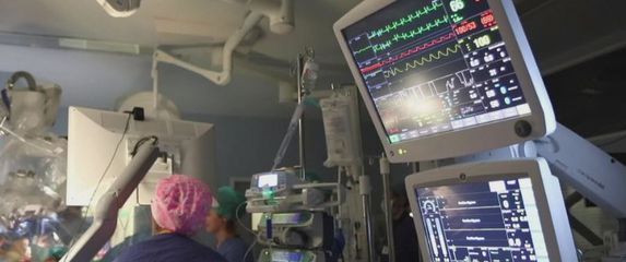 Monitori u operacijskoj sali