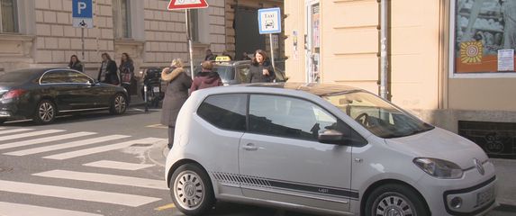 Nepropisno parkiranje u Zagrebu - 6