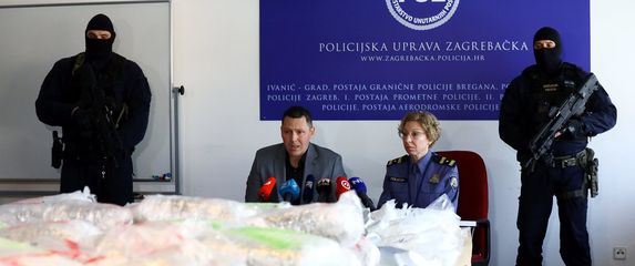 Prezentacija zaplijenjene droge u PU zagrebačkoj - 5