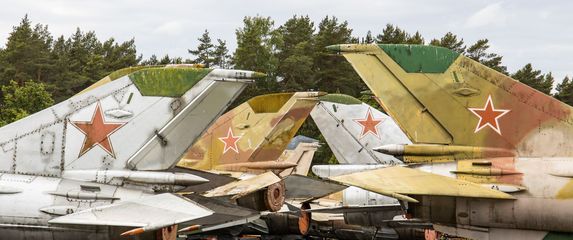 MiG-21 - 1