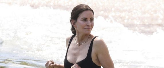 Courteney Cox