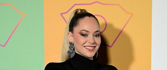 Natjecateljica Dore Natali Radovčić, poznata i kao Natalli - 4