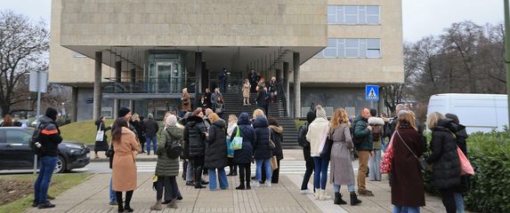 Evakuacija Gradskog poglavarstva u Zagrebu