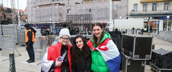 Trg uoči dočeka rukometaša u 18h - 8