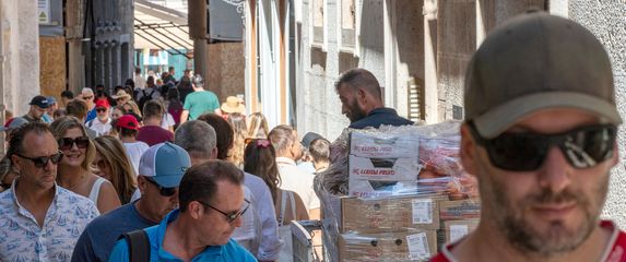 Turisti, ilustracija