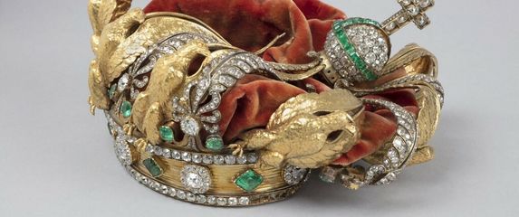 Kruna koja je ispala pljačkašima Louvrea