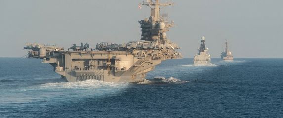 Nosač aviona Abraham Lincoln