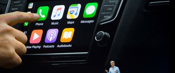 Apple CarPlay