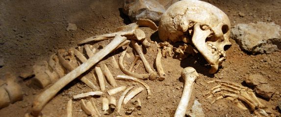 Ljudski ostatci, ilustracija