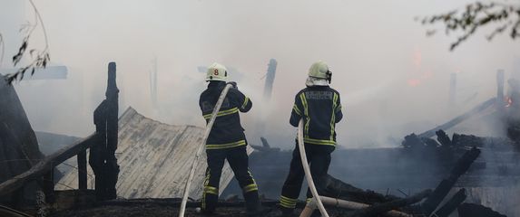 Vatrogasci, ilustracija