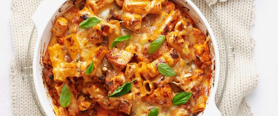 Zapečena tjestenina s rajčicama