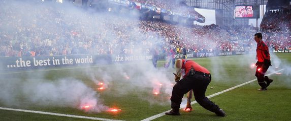 Neredi u St. Ettienneu