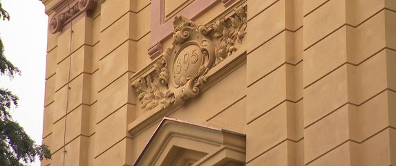 Mimara ponovno žuta