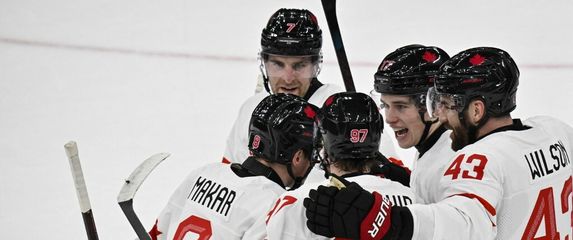 Macklin Celebrini zabio prvi gol za Kanadu