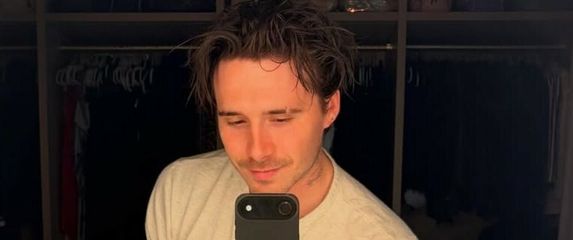 Brooklyn Beckham - 1